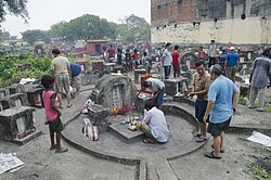Chonghe_Dong_Cemetery,_Qingming_Festival_1